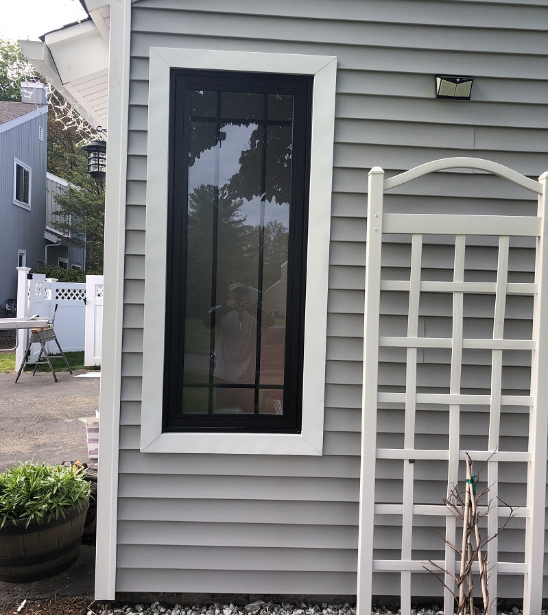 Andersen 100 Series Black exterior 